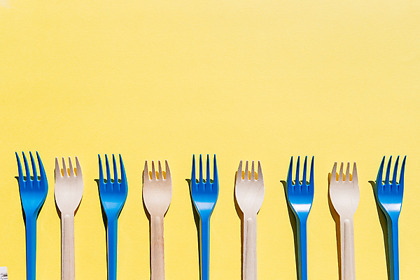 포토 JPG 해외이미지 라이프스타일 식기 접시 디자인 종이 음식 포크 컨셉 장신구 사람없음 목재 장식 초록색 세트 우주 환경 주방 숟가락 식사 저녁식사 재활용 장비 기구 오염 보호 일회용 플라스틱 에코 친환경 유기농 생태계 유지 낭비 내추럴 점심식사 돌봄 바이오 생태학 카피스페이스 해외포토 나무 웰빙 교육 컬러 재료 모션 재질 수저 생활 공백 파일형식 이미지허브