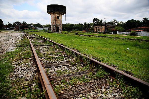 포토 JPG 해외이미지 도로 길 선 여행 교통시설 사람없음 건물 도시풍경 금속 힘 기차 도시 역 철 교차로 폐허 대도시 스카이라인 물류 방법 철강 해외포토 건축물 육상교통 교통 재질 대중교통 풍경 시설 파일형식 이미지허브