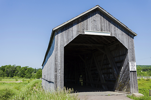 포토 JPG 해외이미지 나무 도로 캐나다 자연 풍경 사람없음 야외 목재 물 여름 강 마을 폭포 개울 역사 숲 옛날 해외포토 자연요소 식물 계절 길 북아메리카 재료 교통시설 생태계 파일형식 이미지허브
