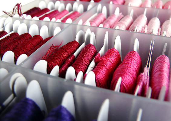 포토 JPG 해외이미지 디자인 분홍색 십자가 추상 종류 취미 사람없음 빨간색 상자 컬러풀 활발 직물 신용카드 실 닫기 코드 컨테이너 바느질 공예 묘사 질감 땀 정리 실타래 자수 진홍색 강렬 분류 해외포토 산업 컬러 컨셉 무늬 모션 금융 파일형식 이미지허브