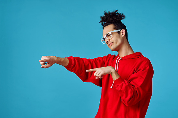 포토 JPG 해외이미지 모델 라이프스타일 커플 옷 남자 안경 얼굴 벽 백그라운드 수염 한명 사람 소년 빨간색 파란색 사무실 뷰티 노란색 유행 도시 스케이트보드 비즈니스맨 시원함 흥분 고립 광학 스타일 힙스터 해외포토 1 잡화 패션 감정 어린이 컬러 비즈니스 관계 생활 신체부위 보드_스포츠 직장인 파일형식 이미지허브