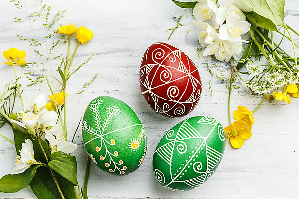 포토 JPG 해외이미지 전통 꽃 유럽 종교 문화 백그라운드 패턴 휴가 기술 사람없음 목재 장식 빨간색 초록색 컬러풀 축제 흰색 축하 인사 신용카드 그리기 심볼 부활절계란 염색 동쪽 동유럽 밀랍 왁스 우크라이나 전국 해외포토 나무 식물 나라 컬러 컨셉 무늬 재료 모션 부활절 금융 계란 예절 방향 파일형식 이미지허브