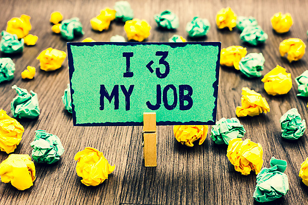 포토 JPG 해외이미지 영어 종이 실내 사람없음 job 나무집게 종이뭉치 나무배경 해외포토 문자 백그라운드 집게 내부 목재 뭉치 파일형식 이미지허브