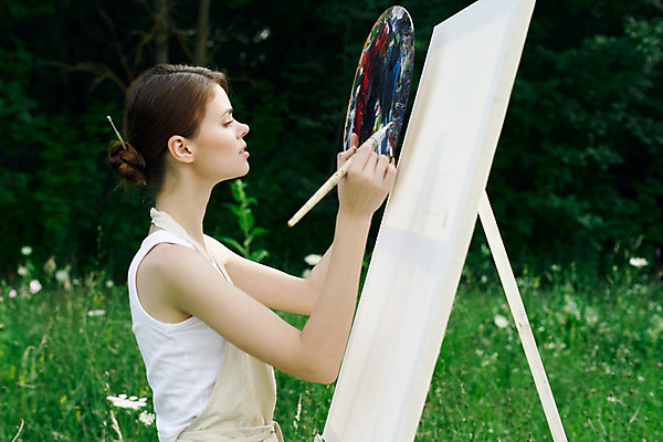 포토 JPG 해외이미지 주간 백인 라이프스타일 여자 자연 갈색머리 미술 한명 들기 상반신 성인 취미 야외 옆모습 잡기 붓 그리기 팔레트 숲 이젤 예술가 캔버스 화가 성인여자한명만 해외포토 자연요소 서양인 직업 1 헤어스타일 뷰포인트 모션 문화예술 사람 생활 미술도구 생태계 여자한명만 성인여자만 파일형식 이미지허브