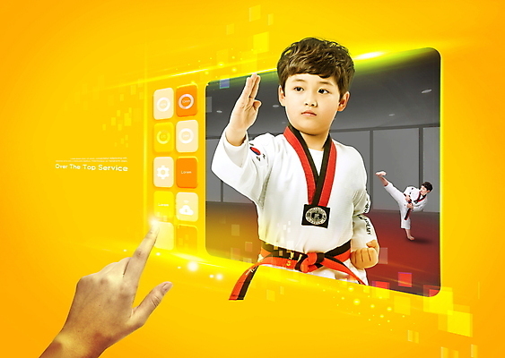 전신 PSD 편집이미지 손 남자 어린이 포즈 버튼 소년 상반신 두명 신체부위 노란색 스크린 주먹 터치 한국인 킥 태권도 메뉴 태권도복 콘텐츠 소년만 OTT 이미지편집 컬러 모션 도복 사람 동양인 격투기 서비스 남자만 어린이만 파일형식