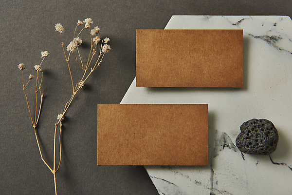 포토 JPG 스튜디오촬영 명함 회색배경 프레임 실내 사람없음 하이앵글 공백 오브젝트 대리석 안개꽃 디자인소스 현무암 목업 카피스페이스 편집소스 국내포토 꽃 뷰포인트 백그라운드 재료 내부 회색 화산암 한해살이풀 파일형식