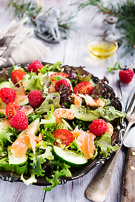 포토 JPG 해외이미지 전통 접시 계절 음식 백그라운드 크리스마스 다이어트 토마토 채소 가족 탁자 휴가 새우 주택 건강 어류 요리 이벤트 사람없음 장식 초록색 파티 식당 식사 저녁식사 샐러드 수확 흰색 축하 신선 체리 상추 먹기 메뉴 잔치 산딸기 연어 레시피 훈제 점심식사 섞기 채식주의자 핸드메이드 해외포토 식기 기념일 컬러 가구 컨셉 농업 과일 관계 모션 갑각류 건물 상점 수중동물 채식 파일형식 이미지허브