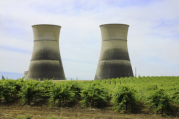 포토 JPG 해외이미지 식물 외관 농업 건축양식 사람없음 건물 탑 힘 발전기 발전소 에너지 기둥 역사 역 위험 원예 포도밭 포도나무 원자력 방사선 해외포토 건축물 건축 산업 컨셉 밭 교통시설 취미 과일나무 파일형식 이미지허브