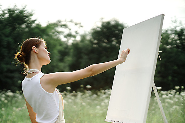 포토 JPG 해외이미지 주간 백인 라이프스타일 여자 자연 갈색머리 미술 한명 상반신 성인 취미 야외 옆모습 잡기 붓 그리기 숲 이젤 예술가 캔버스 화가 성인여자한명만 해외포토 자연요소 서양인 직업 1 헤어스타일 뷰포인트 모션 문화예술 사람 생활 미술도구 생태계 여자한명만 성인여자만 파일형식 이미지허브