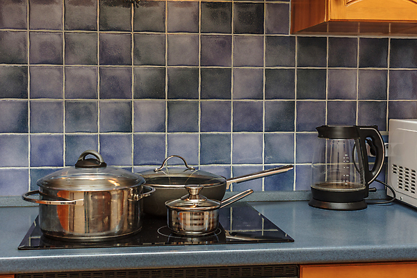 포토 JPG 해외이미지 1 새로움 실내 요리 사람없음 반사 금속 주방 어둠 기계 덮개 뚜껑 기구 레인지 그룹 냄비 더위 난로 버너 오브젝트 준비 가스 철강 해외포토 컨셉 재질 날씨 내부 가전제품 솥 난방기 파일형식 이미지허브