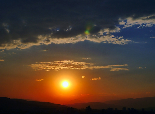 포토 JPG 해외이미지 자연 하늘 아침 사람없음 야외 햇빛 태양 일출 맑음 해외포토 주간 자연요소 날씨 노을 생태계 파일형식 이미지허브