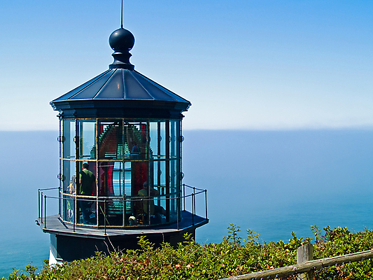 포토 JPG 해외이미지 파도 바다 여행 지도 유리 주택 등대 항해 경비 풍경 사람없음 빨간색 물 파란색 빛 햇빛 탑 항구 맑음 희망 만 거친 보트 나침반 신호등 망토 언덕 보안 네비게이션 보험 신앙심 패기 프리즘 해외포토 자연요소 건축물 감정 컬러 컨셉 배_교통 교통시설 재질 날씨 안전 건물 태양 자신감 보호 광학기기 파일형식 이미지허브