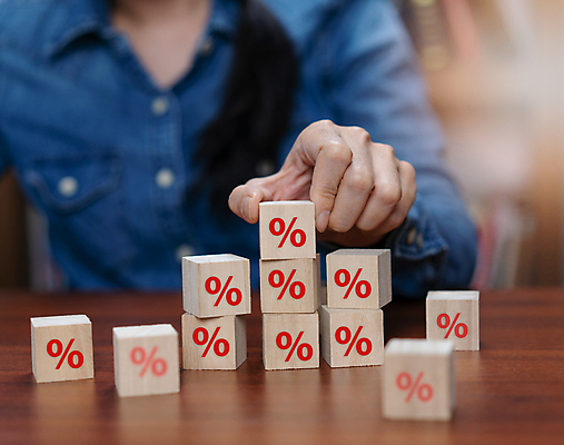 포토 JPG 해외이미지 손 백그라운드 컨셉 돈 비즈니스 성공 그래프 미래 사람 사람없음 금융 경제 세일 디지털 성장 비즈니스맨 퍼센트 시장 재산 주식 위험 분석 속도 보고서 투자 이익 가치 온라인 공유 대출 빚 관심 세금 해외포토 남자 신체부위 직장인 특수기호 파일형식 이미지허브