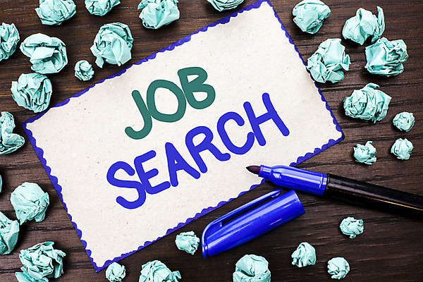 포토 JPG 해외이미지 영어 종이 실내 사람없음 사인펜 job 리서치 종이뭉치 나무배경 해외포토 문자 백그라운드 내부 펜 뭉치 파일형식 이미지허브