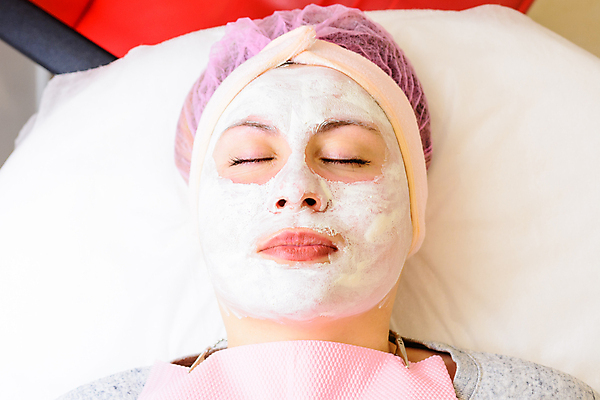 포토 JPG 해외이미지 모델 손 여자 얼굴 장갑 신체 휴식 건강 주사기 가면 한명 미소 치료 청춘 수건 약 머리 평화 상점 스파 고통 터치 흰색 신선 고급 씻기 미용사 피부 크림 순수 피부관리 테라피 순서 거짓말 돌봄 수분크림 해외포토 직업 1 잡화 감정 컬러 컨셉 의학 의료기기 모션 표정 사람 신체부위 위생용품 뷰티 청결 화장품 파일형식 이미지허브