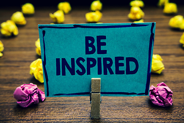 포토 JPG 해외이미지 영어 종이 실내 사람없음 글귀 나무집게 종이뭉치 나무배경 해외포토 문자 백그라운드 집게 내부 목재 표어 뭉치 파일형식 이미지허브