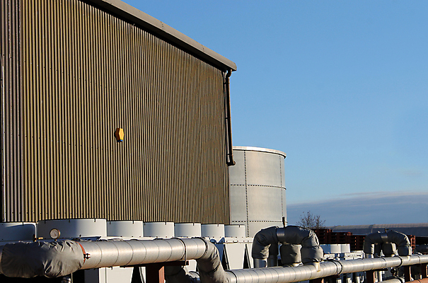 포토 JPG 해외이미지 산업 비즈니스 공장 하늘 사람없음 야외 건물 옆모습 파란색 햇빛 창고 상업 파이프 골절 철강 해외포토 건축물 뷰포인트 컬러 공업 의학 태양 파일형식 이미지허브