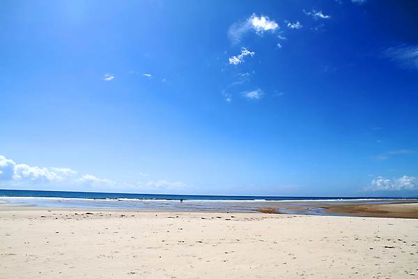 포토 JPG 해외이미지 모래 바다 섬 여행 자연 하늘 휴가 휴식 풍경 사람없음 물 여름 파란색 태양 뷰티 맑음 전원 뜨거움 남아메리카 휴양지 브라질 대서양 석호 수평선 해외포토 자연요소 계절 컬러 컨셉 날씨 아메리카 장소 전기에너지 생태계 파일형식 이미지허브