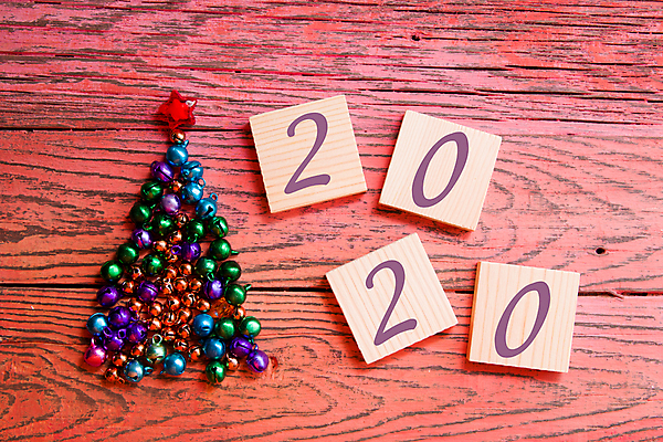 포토 JPG 해외이미지 나무 실루엣 별 컨셉 크리스마스 목걸이 텍스트 새해 사람없음 목재 빨간색 초록색 파란색 빛 장난감 숫자 금속 보라색 종 나뭇가지 축하 닫기 작음 연도 큐브 정사각형 해외포토 자연요소 도형 식물 문자 기념일 컬러 재료 장신구 모션 재질 촬영기법 크기 파일형식 이미지허브