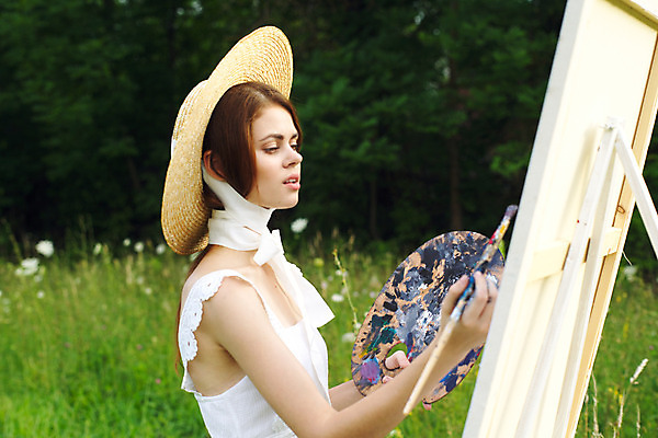 포토 JPG 해외이미지 주간 백인 라이프스타일 드레스 여자 자연 갈색머리 미술 한명 들기 상반신 성인 취미 야외 옆모습 잡기 붓 그리기 팔레트 숲 이젤 예술가 캔버스 화가 성인여자한명만 해외포토 자연요소 서양인 직업 1 헤어스타일 옷 뷰포인트 모션 문화예술 사람 생활 미술도구 생태계 여자한명만 성인여자만 파일형식 이미지허브