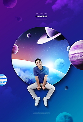 전신 PSD 편집이미지 남자 40대 중년 한명 미소 앉기 파란색 빛 우주 보라색 행성 한국인 원형 가상공간 중년남자한명만 메타버스 이미지편집 도형 1 컬러 모션 표정 사람 동양인 성인 남자한명만 중년남자만 파일형식