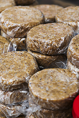 포토 JPG 주간 포장 풍경 사람없음 야외 아웃포커스 쌓기 전시 가득함 재래시장 비닐 가판대 오일장 전통시장 청국장 모란시장 국내포토 자연요소 전통 한식 모션 재질 촬영기법 시장 찌개 파일형식