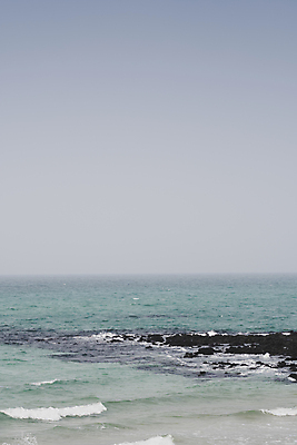 포토 JPG 주간 파도 바다 하늘 풍경 사람없음 야외 제주도 가을 바위 협재해수욕장 수평선 국내포토 자연요소 계절 한국 돌_바위 해수욕장 파일형식