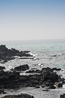 포토 JPG 주간 파도 바다 하늘 풍경 사람없음 야외 제주도 가을 바위 협재해수욕장 수평선 국내포토 자연요소 계절 한국 돌_바위 해수욕장 파일형식