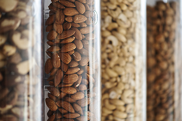 포토 JPG 곡류 실내 통 근접촬영 사람없음 자연보호 재활용 용기 소프트포커스 친환경 아몬드 리필 제로웨이스트 그린슈머 제로웨이스트샵 국내포토 그릇 뷰포인트 자연 촬영기법 내부 환경 상점 그린캠페인 견과류 보호 사회이슈 파일형식