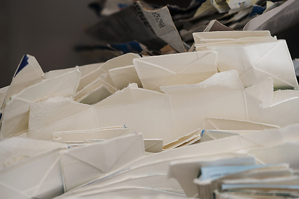 포토 JPG 종이 실내 사람없음 쌓기 자연보호 재활용 가득함 친환경 분리수거 제로웨이스트 그린슈머 제로웨이스트샵 국내포토 우유갑 모션 자연 내부 환경 상점 그린캠페인 우유 보호 사회이슈 파일형식