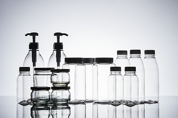 포토 JPG 스튜디오촬영 유리병 실내 사람없음 반사 자연보호 재활용 투명 병 흰배경 친환경 플라스틱통 제로웨이스트 그린슈머 국내포토 식기 백그라운드 자연 병_용기 통 내부 환경 그린캠페인 흰색 보호 플라스틱 사회이슈 파일형식