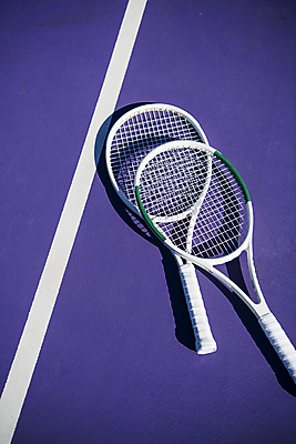 포토 JPG 주간 사람없음 야외 하이앵글 두개 테니스 테니스라켓 테니스용품 테니스장 오브젝트 국내포토 자연요소 스포츠용품 뷰포인트 2 스포츠시설 구기 라켓 파일형식