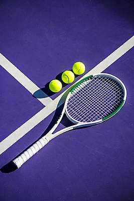 포토 JPG 주간 사람없음 야외 하이앵글 테니스 테니스라켓 테니스용품 테니스장 테니스공 오브젝트 국내포토 자연요소 스포츠용품 뷰포인트 공 스포츠시설 구기 라켓 파일형식