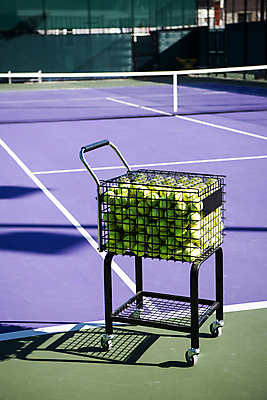 포토 JPG 주간 사람없음 야외 카트 테니스 테니스용품 네트 테니스장 테니스공 가득함 오브젝트 담기 국내포토 자연요소 스포츠용품 스포츠 공 스포츠시설 모션 구기 파일형식