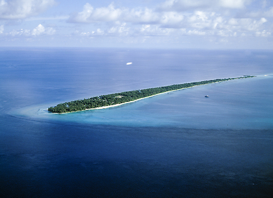 포토 JPG 주간 구름 해외풍경 바다 섬 자연 하늘 풍경 사람없음 야외 맑음 몰디브 국내포토 자연요소 해외 아시아 날씨 생태계 파일형식