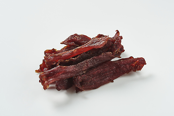 포토 JPG 스튜디오촬영 실내 사람없음 소고기 가공식품 안주 흰배경 마른안주 육포 국내포토 백그라운드 육류 내부 흰색 파일형식