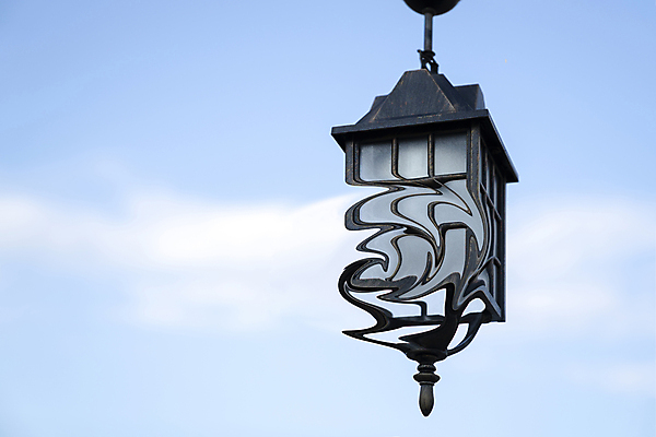 포토 JPG 해외이미지 전통 디자인 백그라운드 가로등 전구 유리 하늘 미래 매달리기 사람없음 야외 금속 검은색 수확 골동품 흰색 등불 램프 도시 역사 철 복고 공상 구식 옛날 오해 철강 스타일 카피스페이스 해외포토 공공시설 컬러 컨셉 농업 모션 재질 조명 공백 파일형식 이미지허브