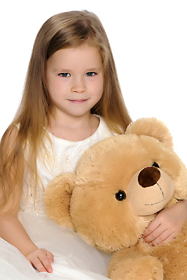 포토 JPG 해외이미지 백인 1 여자 딸 행복 얼굴 어린이 백그라운드 장난 곰 포옹 놀이 주택 건강 사랑 한명 사람 장난감 뷰티 기쁨 흰색 아기 달콤 작음 폭식 걸음마 고립 돌봄 천진난만 해외포토 서양인 동물 감정 컬러 컨셉 포유류 가족 안기 모션 건물 신체부위 맛 크기 파일형식 이미지허브