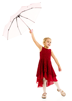 포토 JPG 해외이미지 백인 라이프스타일 계절 여자 딸 행복 어린이 바다 백그라운드 우산 장난 가족 자연 날씨 한명 사람 야외 물 태양 봄 기쁨 낭만 젖음 흰색 잡기 보호 작음 아래 양산 고립 방수 해외포토 자연요소 서양인 1 감정 컬러 컨셉 관계 모션 생활 크기 방향 생태계 위치 파일형식 이미지허브