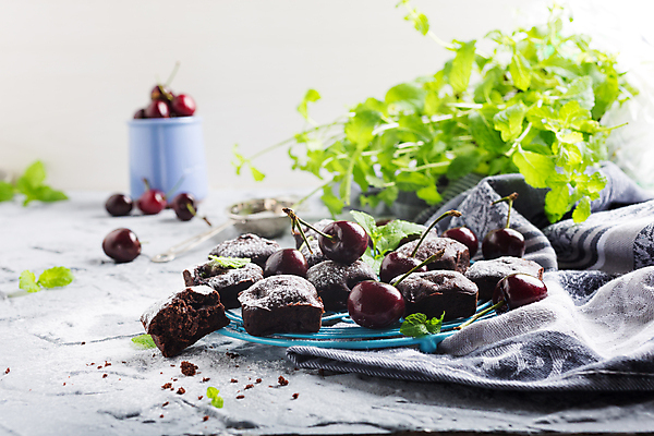 포토 JPG 해외이미지 열매 음식 백그라운드 크리스마스 휴가 디저트 건강 사탕 요리 사람없음 갈색 쿠키 케이크 초콜릿 식사 어둠 빵집 흰색 시골 축하 대접 체리 달콤 가루 설탕 굽기 민트 메뉴 레시피 코코아 내추럴 점심식사 단절 브라우니 신발장 채식주의자 타르트 페스츄리 핸드메이드 카피스페이스 비건 해외포토 식물 기념일 음료 빵 컬러 컨셉 과일 상점 공백 맛 구이 허브 채식 파이_빵 파일형식 이미지허브