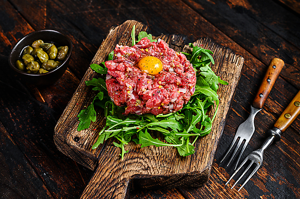 포토 JPG 해외이미지 접시 음식 백그라운드 재료 부분 양파 도마 마늘 육류 스테이크 요리 사람없음 목재 빨간색 계란 검은색 식사 저녁식사 어둠 소고기 신선 향신료 날것 피클 대리석 후추 노른자 다진 땅바닥 루꼴라 메추리 개조 해외포토 나무 식기 컬러 채소 식재료 주방용품 바닥 서양음식 알 절임 향미료 파일형식 이미지허브