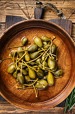 포토 JPG 해외이미지 식물 접시 열매 꽃 음식 백그라운드 채소 과일 재료 건강 요리 사람없음 목재 초록색 검은색 이탈리아 흰색 신선 조미료 애피타이저 지중해 향신료 준비 유기농 피클 소금 통조림 흙더미 식용 식초 절임 해외포토 나무 식기 웰빙 유럽 바다 컬러 흙 향미료 파일형식 더미 이미지허브