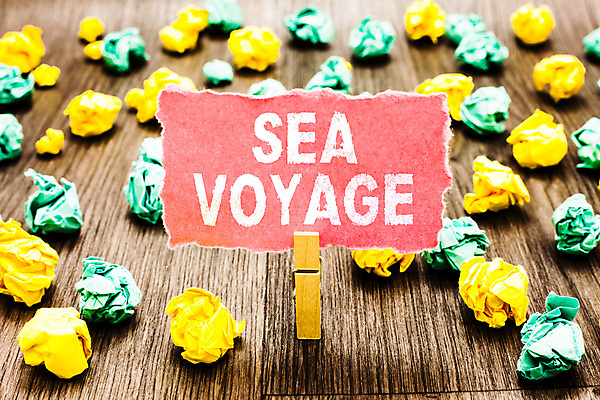 포토 JPG 해외이미지 영어 종이 여행 실내 사람없음 나무집게 종이뭉치 나무배경 해외포토 문자 백그라운드 집게 내부 목재 뭉치 파일형식 이미지허브