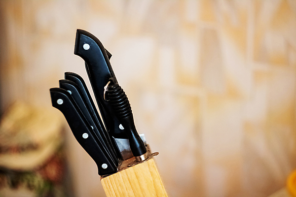 포토 JPG 해외이미지 식기 백그라운드 주방용품 주택 손잡이 요리 서기 사람없음 목재 세트 상자 갈색 금속 주방 검은색 기계 블록 장비 기구 공구 그룹 칼날 칼 수집 날카로움 패키지 수납 보유 신발장 정육점 철강 커터 해외포토 나무 컬러 생활용품 재료 모션 재질 건물 상점 도구 파일형식 이미지허브