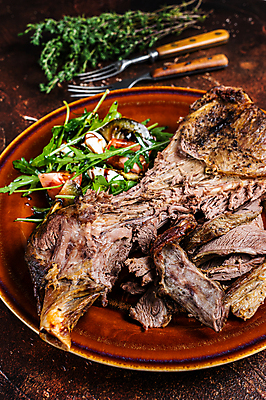 포토 JPG 해외이미지 접시 실내 사람없음 샐러드 양고기 양고기구이 나무배경 해외포토 식기 음식 백그라운드 육류 내부 구이 파일형식 이미지허브