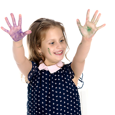 포토 JPG 해외이미지 백인 손 여자 교육 행복 얼굴 어린이 컨셉 장난 손가락 학교 놀이 창조 미술 한명 미소 사람 컬러풀 페인트 유치원 활발 기쁨 흰색 그리기 작음 그림 예술가 화가 고립 초보 해외포토 서양인 직업 1 감정 컬러 모션 문화예술 표정 신체부위 크기 파일형식 이미지허브