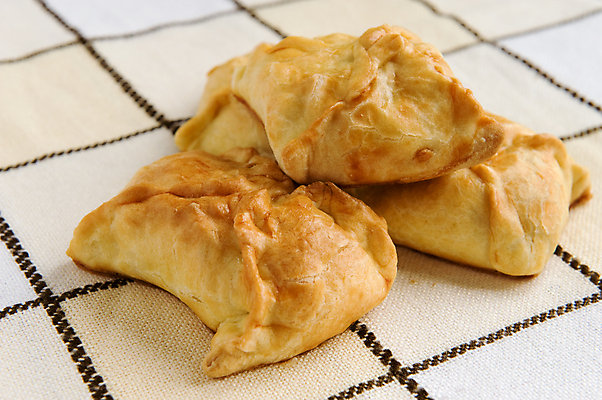 포토 JPG 해외이미지 전통 음식 다이어트 건강 요리 사람없음 갈색 노란색 케이크 식사 저녁식사 튀김 흰색 신선 황금 맛 아침식사 굽기 먹기 칼로리 패티 번 식욕 페스츄리 핸드메이드 맛있는 해외포토 빵 컬러 컨셉 모션 디저트 구이 파일형식 이미지허브