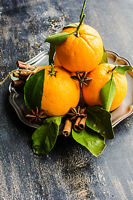 포토 JPG 해외이미지 접시 잎 귤 실내 사람없음 나무배경 해외포토 식물 식기 백그라운드 과일 내부 파일형식 이미지허브