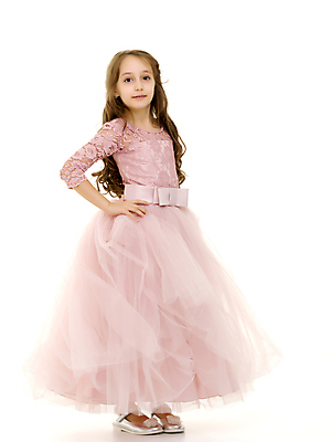 포토 JPG 해외이미지 전신 응시 드레스 여자 어린이 허리손 포즈 실내 한명 옆모습 흰배경 공주옷 소녀한명만 해외포토 1 시선 옷 뷰포인트 백그라운드 사람 내부 흰색 여자한명만 소녀만 파일형식 이미지허브