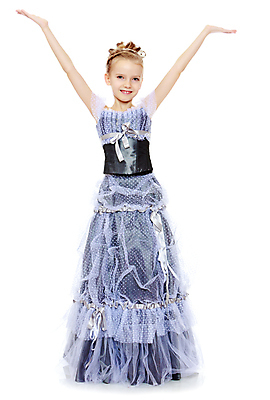 포토 JPG 해외이미지 전신 백인 드레스 여자 어린이 포즈 실내 한명 서기 앞모습 손들기 만세 흰배경 공주옷 소녀한명만 해외포토 서양인 1 옷 뷰포인트 백그라운드 모션 사람 내부 흰색 여자한명만 소녀만 파일형식 이미지허브